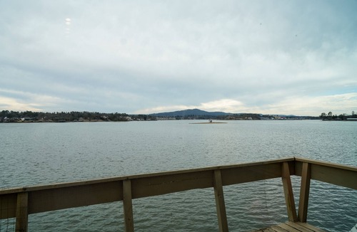 Hot Springs Cabin | Cozy cabin with 1 bedroom and WiFi, AC in charming Hot Springs. on Lake Hamilton