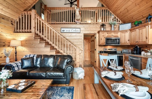 Black Bear Falls Cabin | Cozy Cabin with Hot Tub, Stream, and Prime Smoky Mountain Location