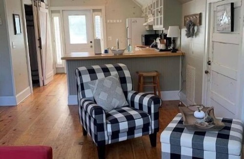 Ellijay House | Cozy Carriage House Apartment on Horse Farm