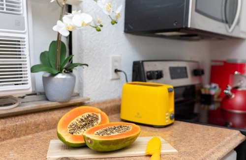 Southwest House | Cozy Casita - Steps from the Sand and Minutes from Downtown