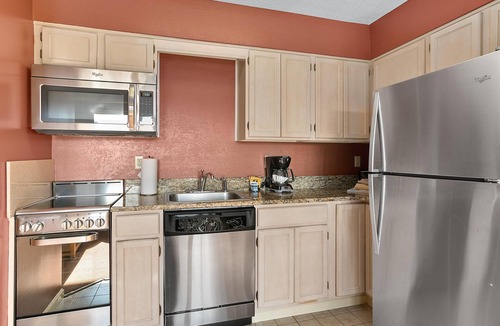 Pigeon Forge Resort | Cozy Condo w/Resort Indoor & Outdoor Pools, 3 Hot Tubs, WiFi & More!