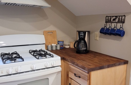 Horton Apartment | Cozy cottage apartment at Crane Cove