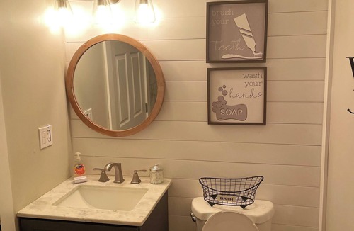 Leitchfield House | Cozy cottage home 2 bedroom 1 bath