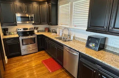 Leipers Fork Cottage | Cozy Cottage in Leiper’s Fork, Franklin, TN.