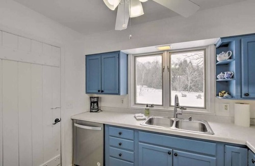Ellison Bay House | Cozy Cottage in the woods