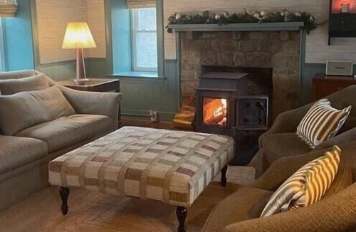 Washington House | Cozy cottage in VA Horse Country