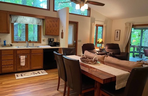 Newland Cottage | Cozy Cottage to enjoy the NC mountains , close to everything