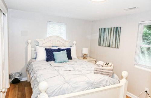 Maiden House | Cozy Country Home with Room for Entire Family