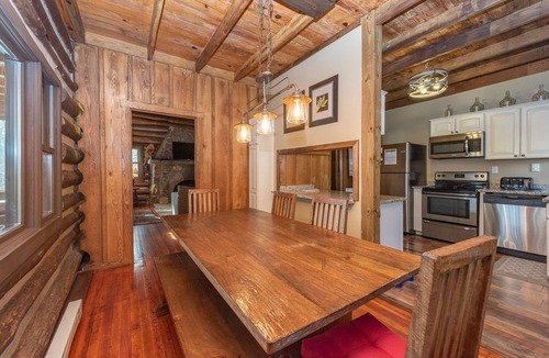 Thayerville House | Cozy Dog Friendly Cabin w/Hot Tub & Lake Access