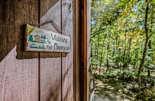 Berkeley Springs Villa | Cozy - Experience It All