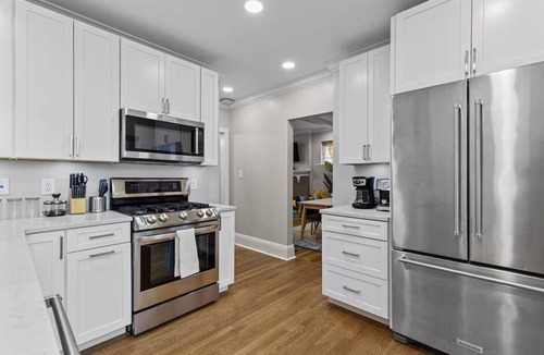 Clayton-Tamm House | Cozy, Family-Friendly Retreat by Forest Park & Zoo
