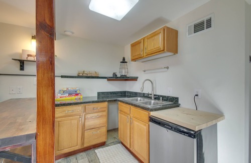 Wintergreen Cabin | Cozy 'Hillside Hideaway' in Wintergreen Resort!