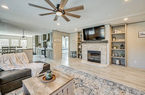 Burkesville House | Cozy Hillside Retreat Near Dale Hollow Lake!