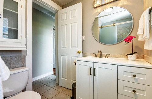 East Row Historic District House | Cozy Home in Central Newport.