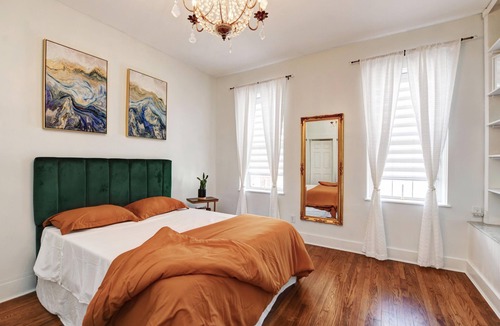 East Row Historic District House | Cozy Home in Central Newport.