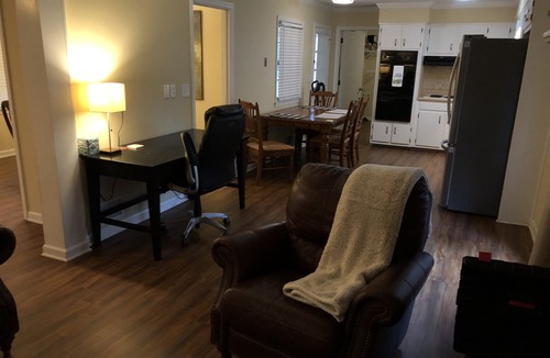 Lilburn House | Cozy Home in Great Neighborhood Pet-Friendly