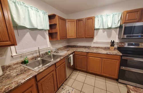 Lynchburg House | Cozy Home Less Than 5 Minutes from Liberty University - Sleeps 10