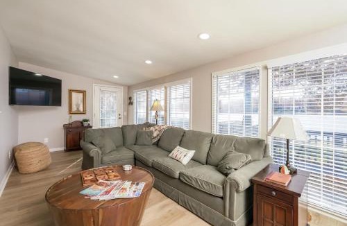 Southmont House | Cozy Lake House on Abbots Creek, Lexington NC