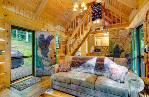 Bean Station House | Cozy Log Cabin on 11 Acres: 3 Mi to Cherokee Lake!