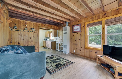 Lupton Cabin | Cozy Lupton Cabin Near George Lake & Trails