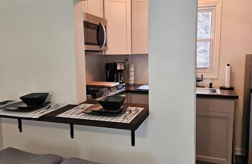 True Cabin | Cozy Lux Cabin Near Pipestem & Bluestone Parks | Sleeps 4