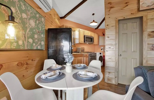 Ellijay Cabin | Cozy Luxury Cottage with Stunning View