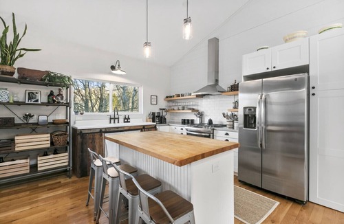 Asheville House | Cozy Luxury Farmhouse, 3 Miles To Downtown, Mountain Views