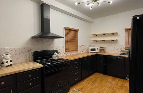 Antigo Apartment | Cozy Maple View 1-bedroom apartment in pleasant Antigo