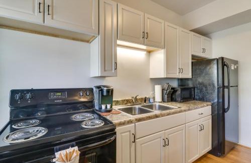 Edray Apartment | Cozy Marlinton Vacation Rental: Downtown Location!