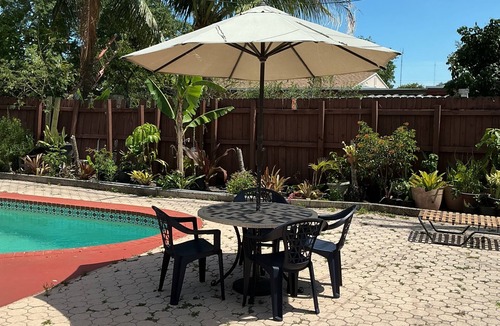 Miramar House | Cozy Miramar 1 Bedroom with POOL for vacation, travel nurse short, longterm rent