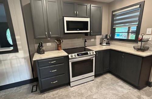 Morrow House | Cozy-modern-home-15-min-from-Atl airport