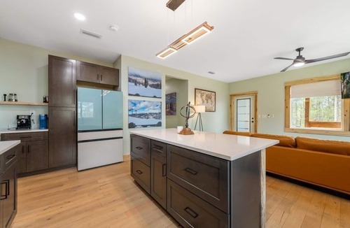 Copperhill House | Cozy mountain home just a mile from white water rafting and national Park