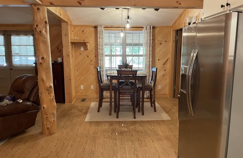 Waterloo Cabin | Cozy , Peaceful Waterfront Cabin in Beautiful Waterloo, AL!