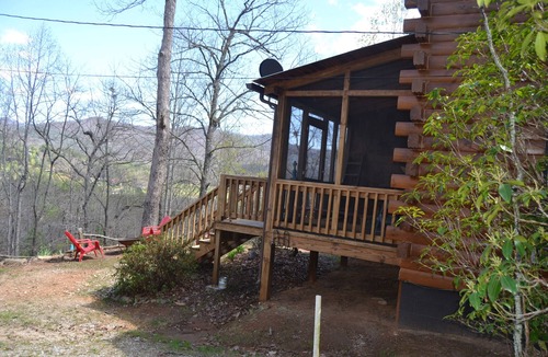 Otto Cabin | Cozy Pet Friendly Mountain Log Cabin in the Smokies with Deck and fire pit.