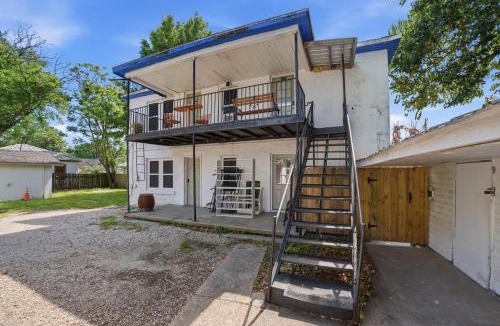 Freetown - Port Rico House | Cozy Private Room Heart of Downtown