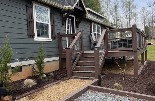 Columbus Cabin | Cozy retreat located in the heart off the TIEC And the blue ridge mountains!