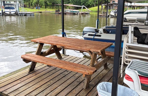 Camdenton Cabin | Cozy rustic lakefront cabin with AC and Wi-Fi in charming Camdenton