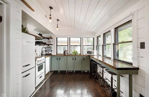 Leesburg Cottage | Cozy & Scenic Lakeside Retreat