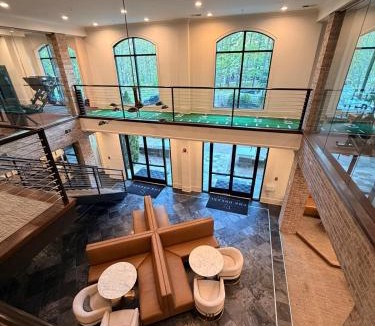 Dunwoody Apartment | Cozy stay with gym & pool access Relax here!