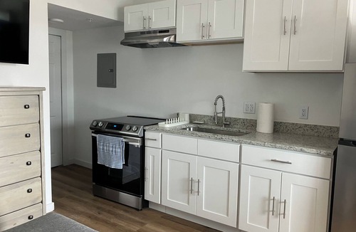 Bay City Apartment | Cozy Studio Apartment in BEAUTIFUL Bay City, Michigan!