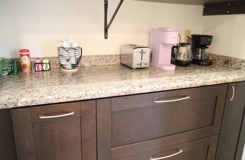 Owensboro House | Cozy Stylish 2 BR Home w/Relax & Enjoy