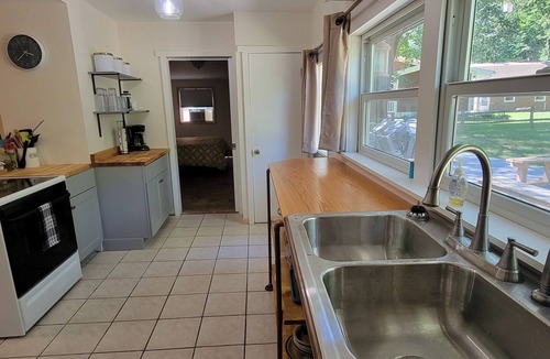 Silver Lake Cottage | Cozy & updated with all the amentities, fabulous location to dune & lake access