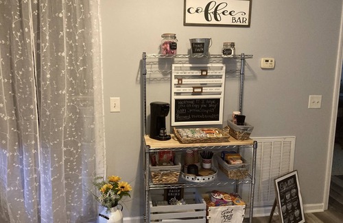White Pine House | Cozy WhitePine Getaway neighboring The Great Smoky Mountains