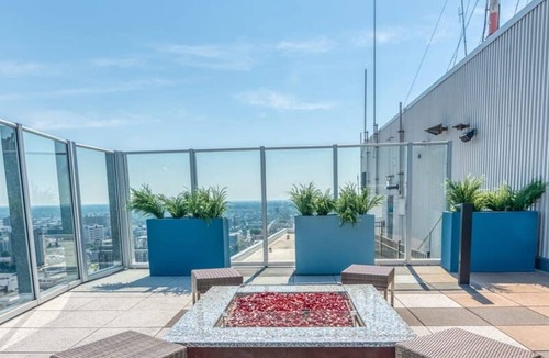 Old Louisville Apartment | Cozysuites 800 Tower 1BR w sky Pool gym 23
