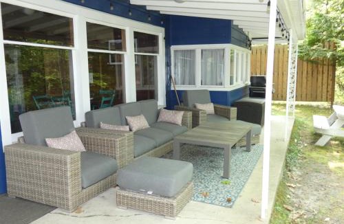 Alden House | Cranberry Cottage on Torch Lake