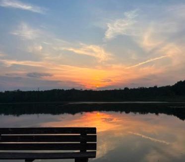 Allenton House | Cranberry Lake Hideaway, Cozy Cottage with Sauna, Outdoor Shower, Kayaks, Games