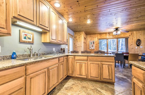 Crandon Cabin | Crandon Cabin Getaway w/Boat Dock & Deck!