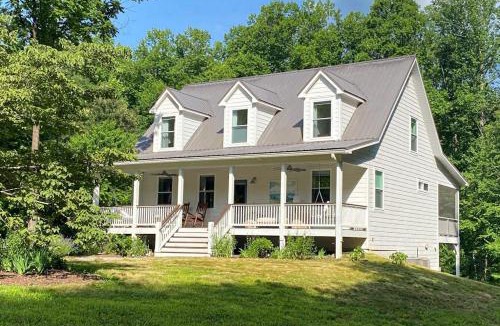 Hendersonville House | Creekside Farmhouse