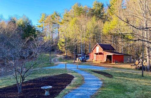 Hendersonville House | Creekside Farmhouse