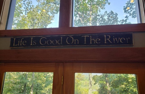 Cannelton Cabin | Creekview Cabin overlooking Deer Creek at Rocky Point with (WI-FI)
